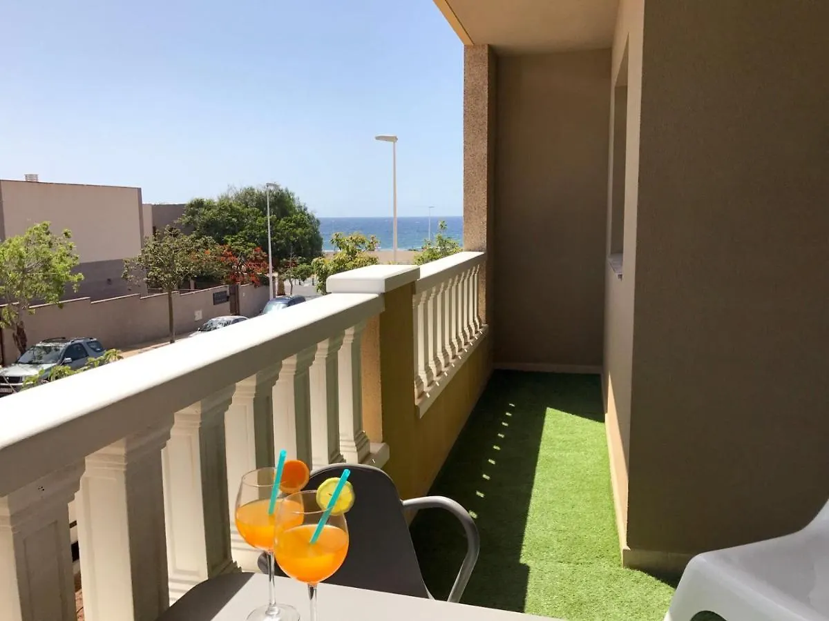 Ed&Pat\'S Beach Flat의 연락처